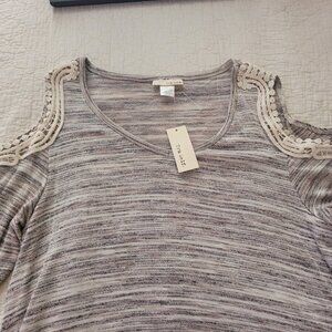 TruSelf Cold Shoulder Long Sleeve​​